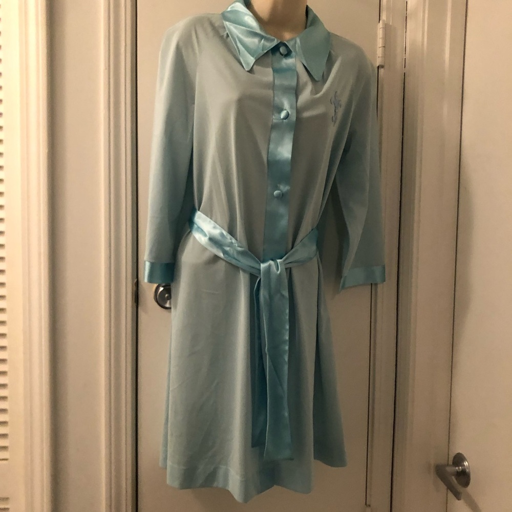 Vintage Gossard Artemis Housecoat Robe